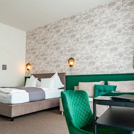 بيت ضيافة House Hradec Králové