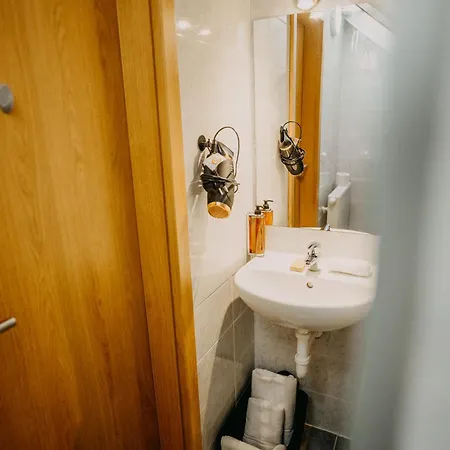 Pensión Casa 4*