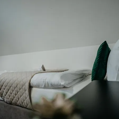 Casa 4*