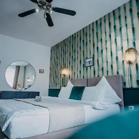 Casa 4* Hradec Králové