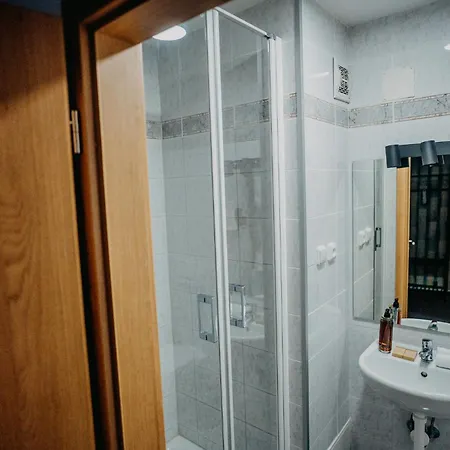 بيت ضيافة House Hradec Králové